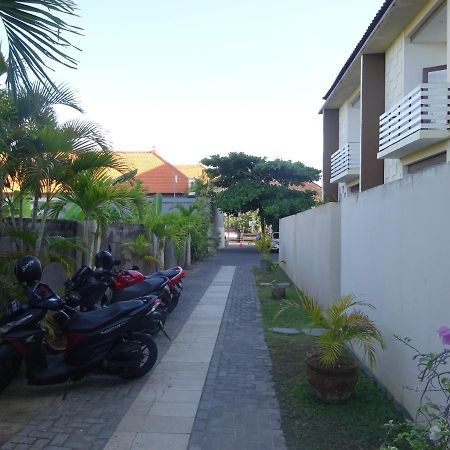 Soraya Apartment Seminyak Εξωτερικό φωτογραφία